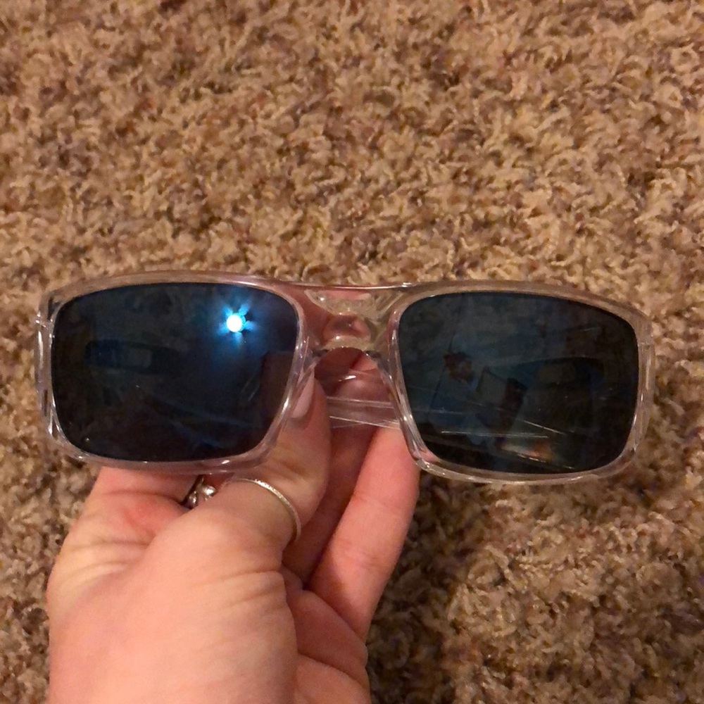 Never Worn Oakley Crankshaft Sunglasses